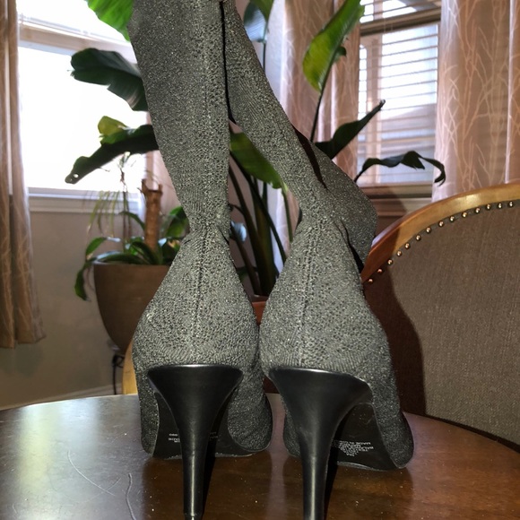 SOLD - Picture 3 of 4